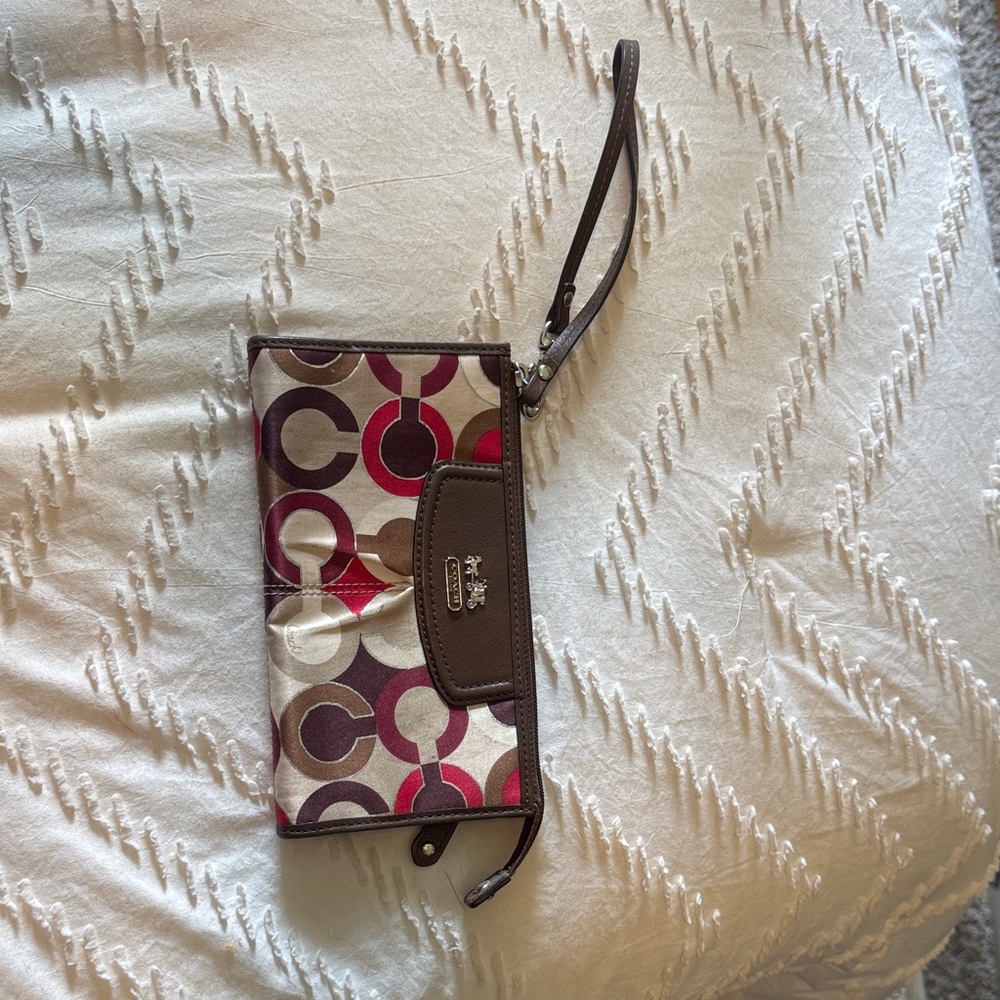 Coach Multicolor Circle Signature Wristlet - Pink, Brown, Cream